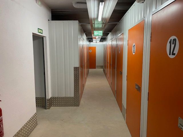 Box room to rent in Montcada i Reixac