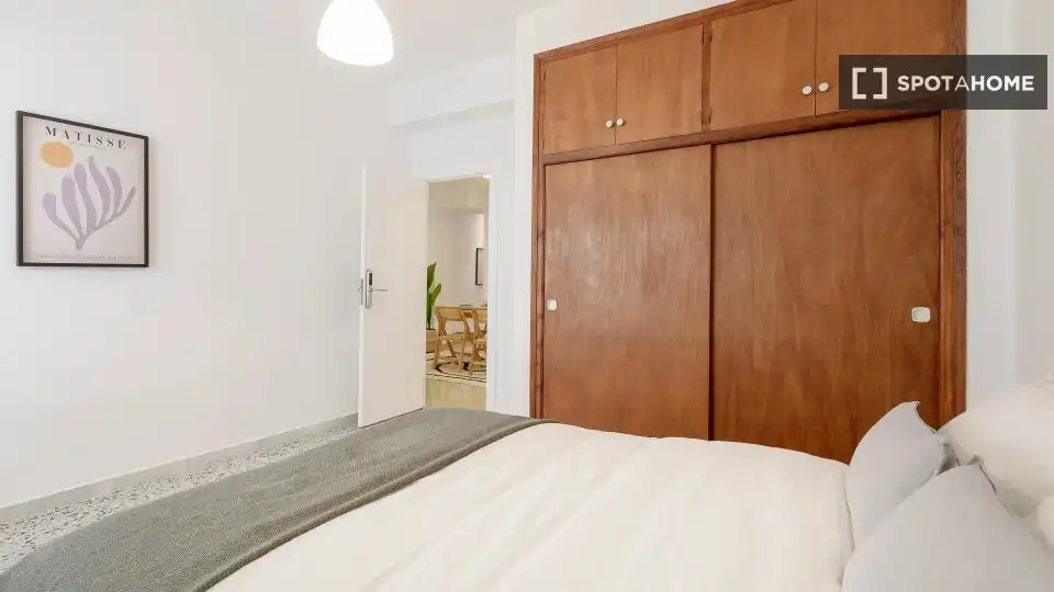Wohnung zur Miete in Ensanche - Diputación