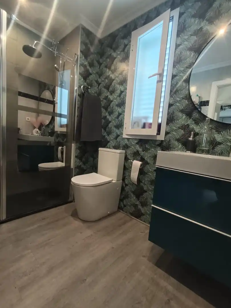 Bathroom of Duplexes for sale in Sevilla  with Air Conditioner and Community pool