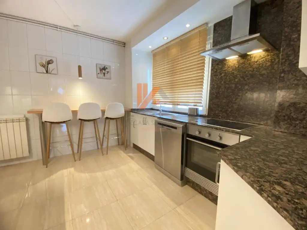 Flat for rent in Rua Santiago Del Estero (De), 7, Ensanche - Sar