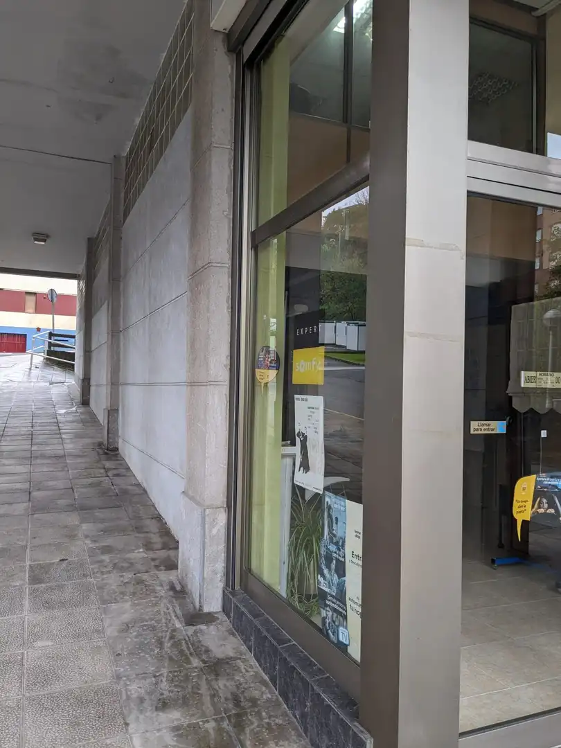 Vista exterior de Local de lloguer en Bilbao 