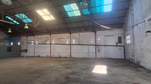 Nave industrial con luz y agua en polígono, imatge 2
