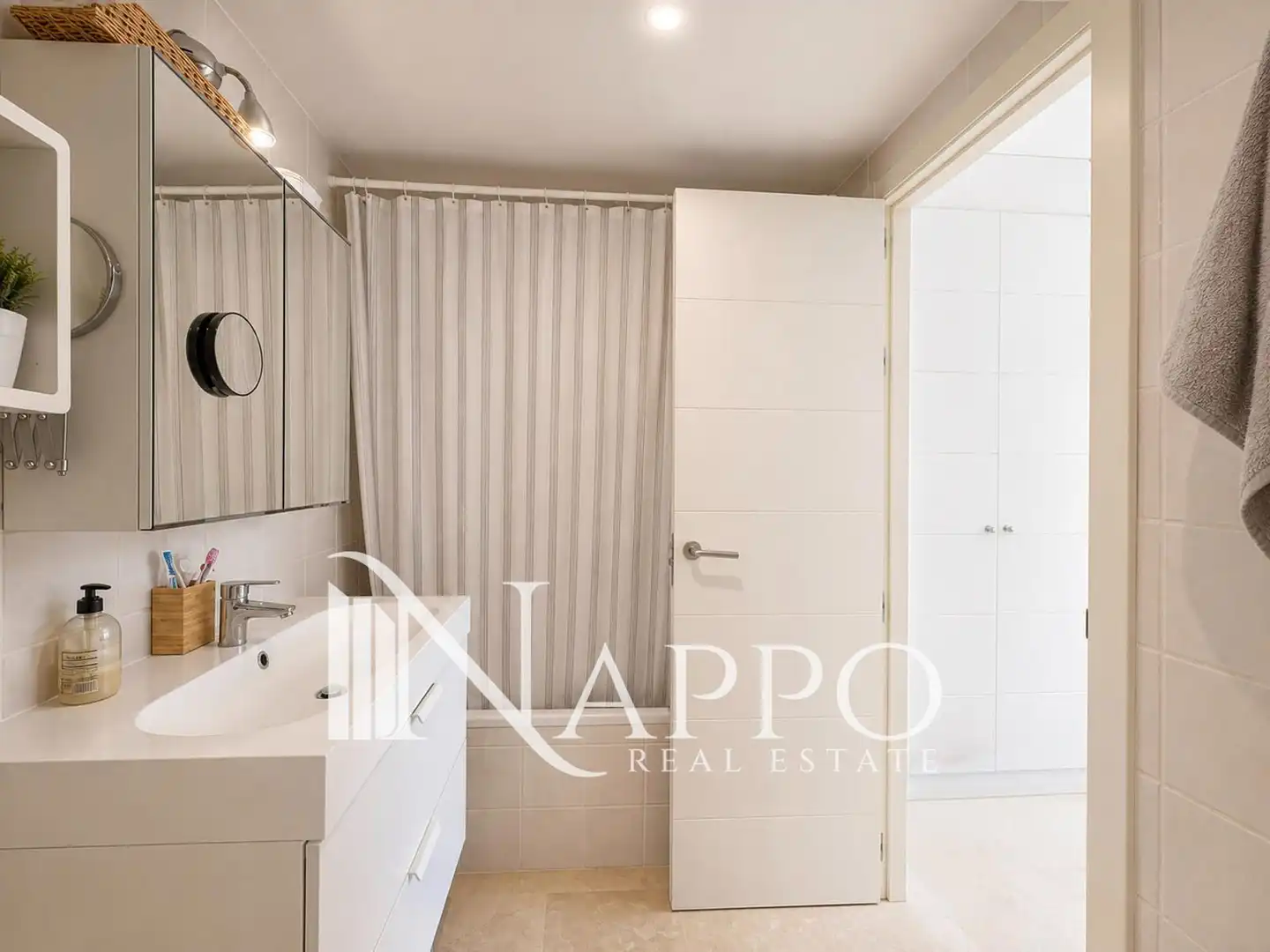 Bathroom of Flat for sale in Andratx  with Air Conditioner, Heating and Terrace