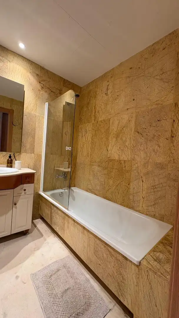Bathroom of Flat for sale in Benalmádena  with Air Conditioner, Heating and Storage room