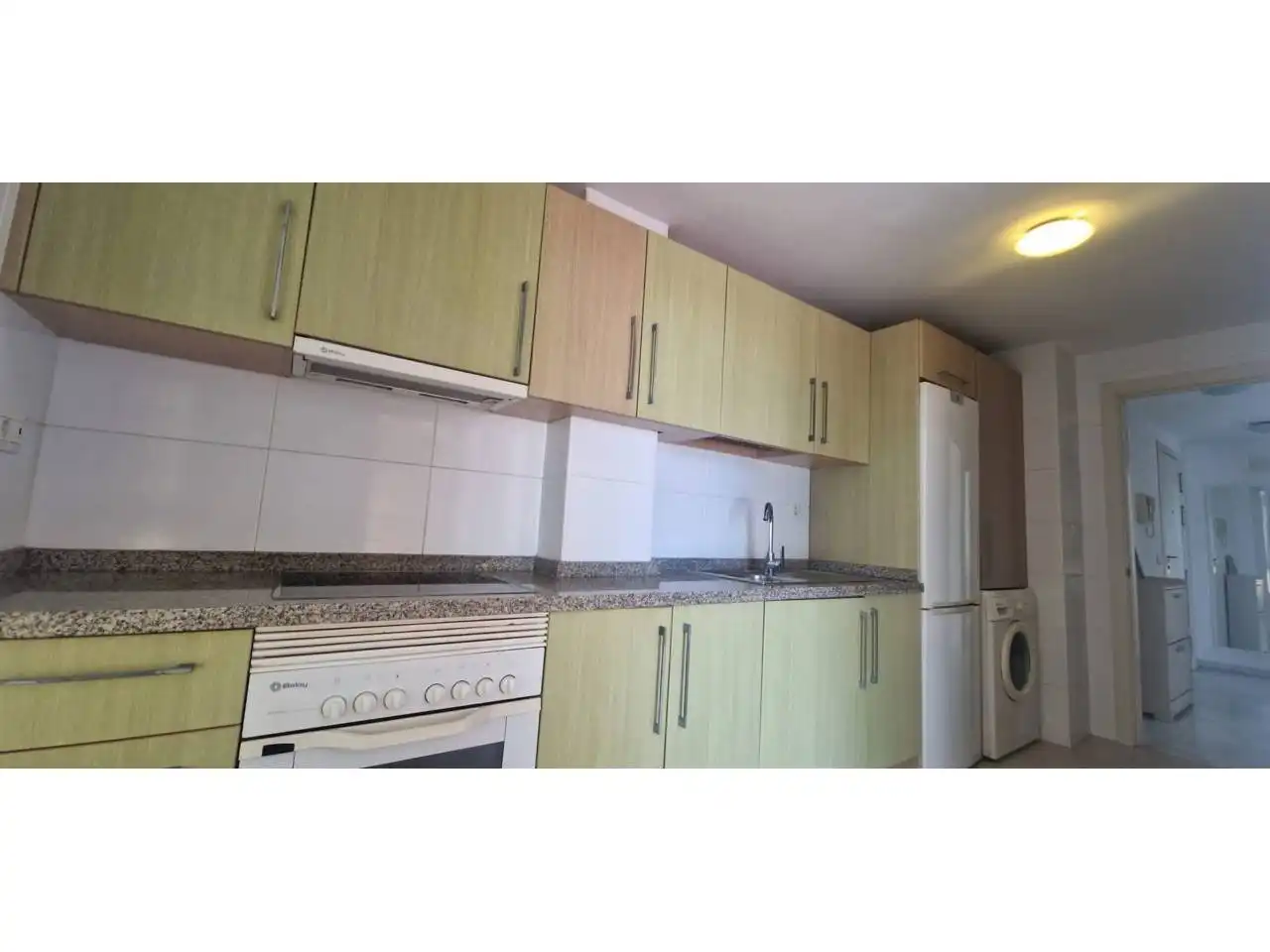 Apartamento con piscina en venta en Puerto Marina, imagen 10