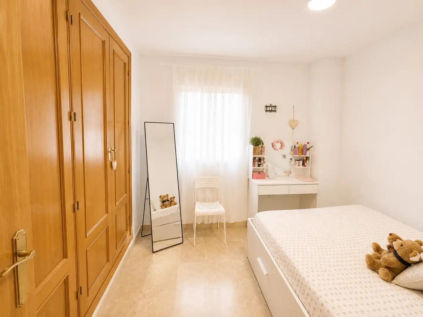 Flat with pool for sale in Calle Lora del Río, imagen 16