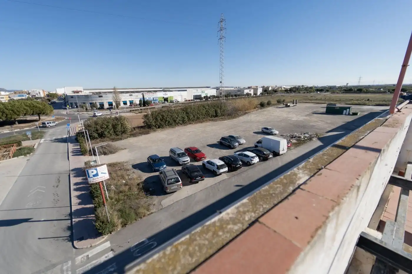 Parking de Nave industrial de alquiler en Emperador