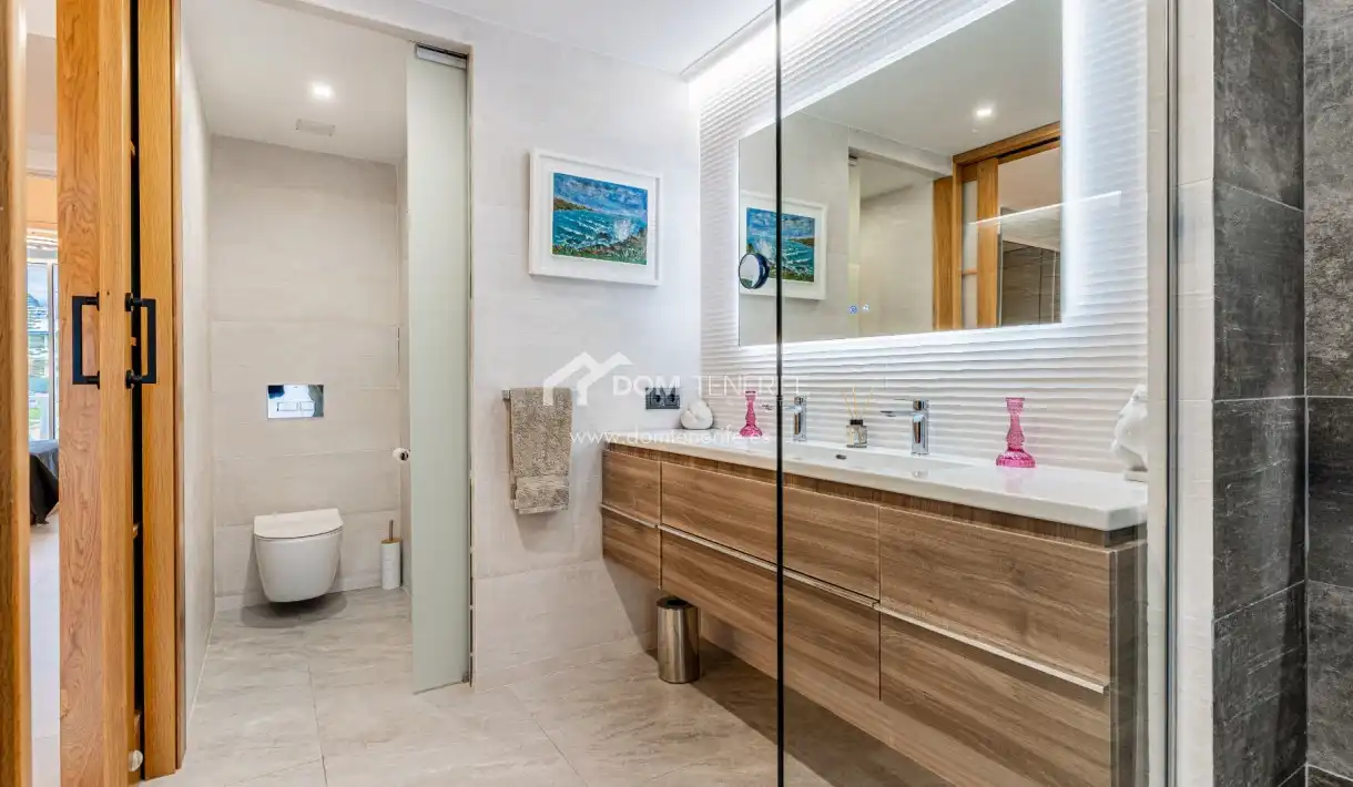 Baño de Casa o chalet en venta en Arona con Terraza y Piscina