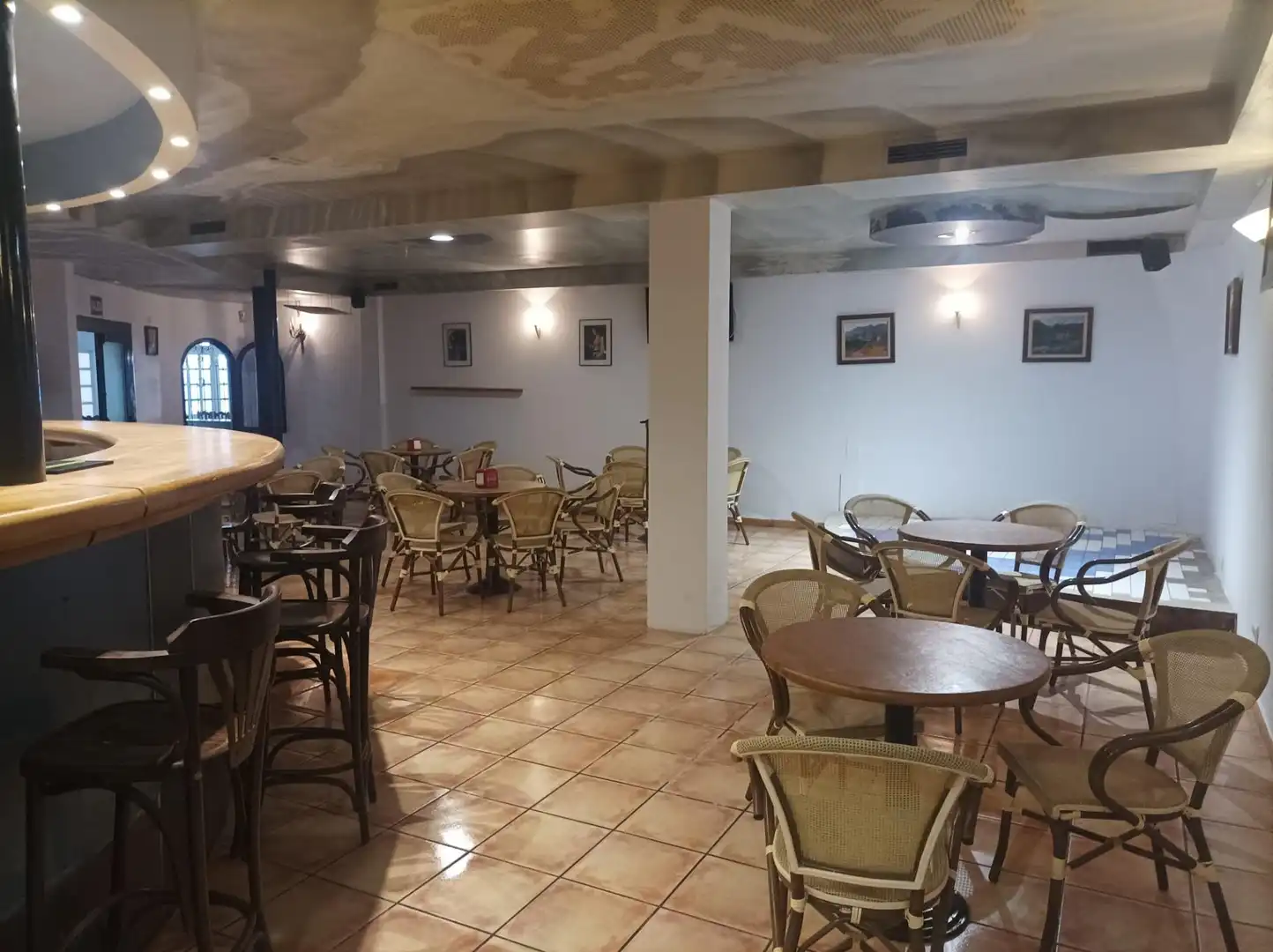 Locale commerciale in vendita a Santa Margarita