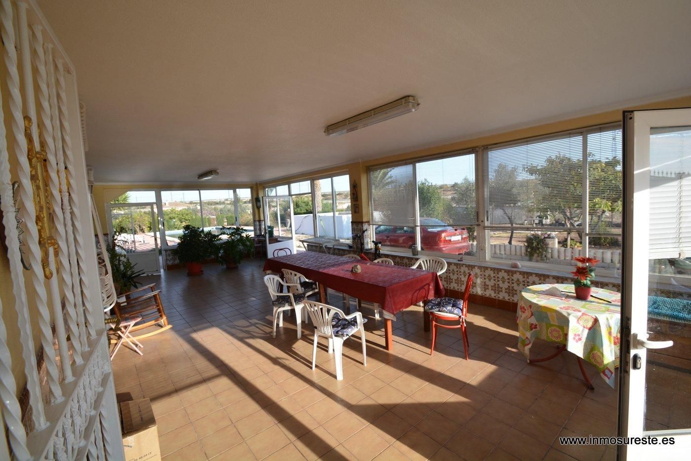 Casa o xalet en venda en Crevillent amb Aire condicionat, Jardí privat i Piscina