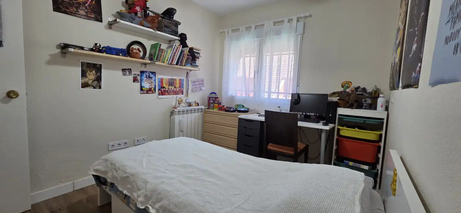Habitación de Casa o chalet en venta en Getafe con Calefacción y Jardín privado