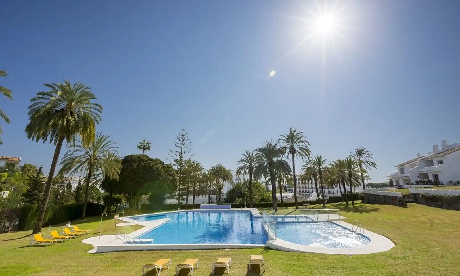 Apartament amb piscina en venda a Nueva Andalucía, imagen 16
