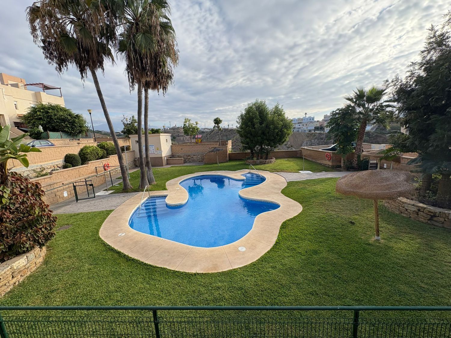 Piscina de Casa o xalet en venda en Vélez-Málaga amb Calefacció i Terrassa