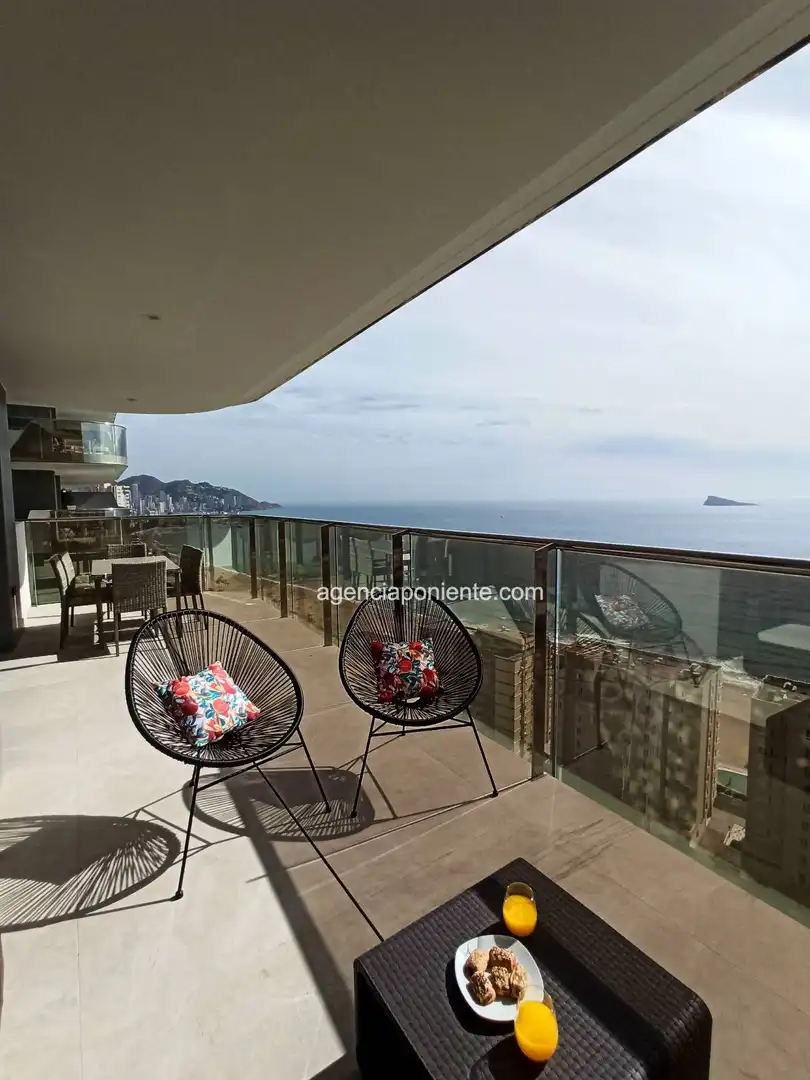 Terraza de Piso de alquiler en Benidorm con Aire acondicionado, Calefacción y Terraza