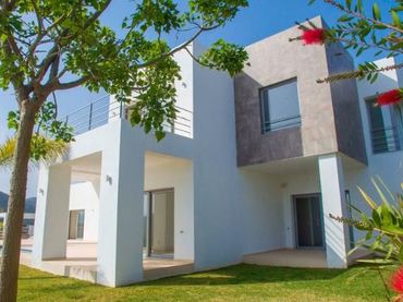 Casa amb piscina en venda a Benahavís pueblo