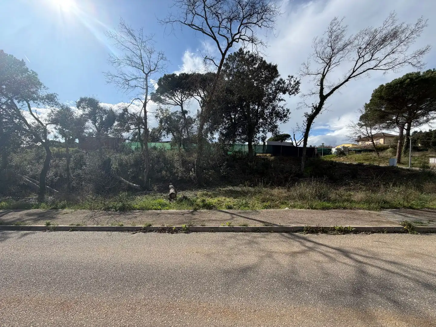 Terrenos y solares en venta en Ronda Goba 108