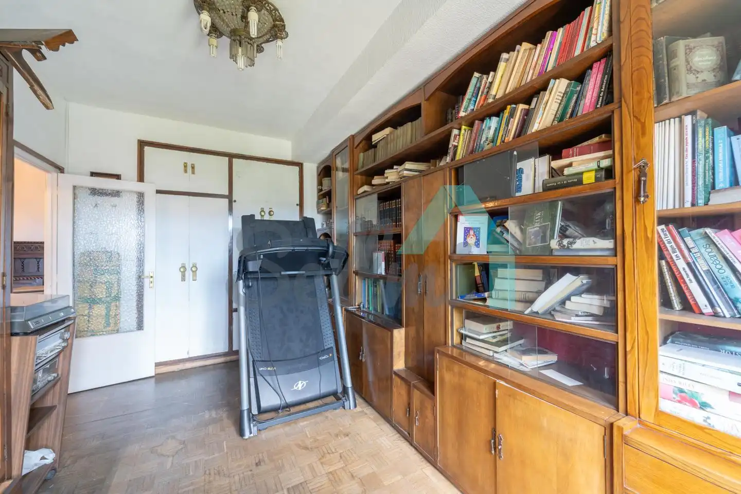 Habitación de Piso en venta en Oviedo  con Calefacción, Parquet y Terraza