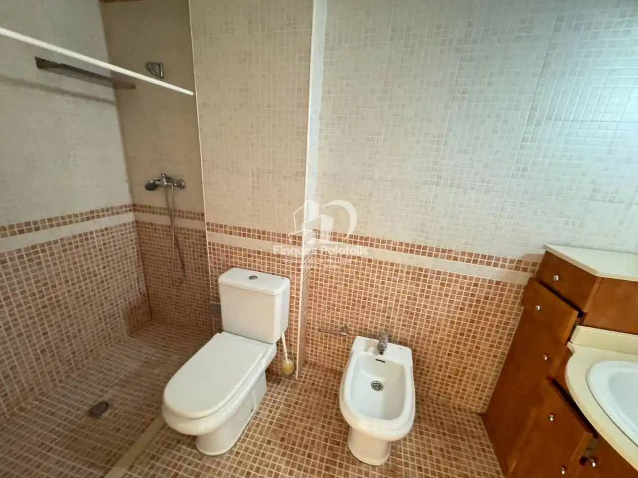 Baño de Piso en venta en Tordera con Aire acondicionado, Calefacción y Parquet