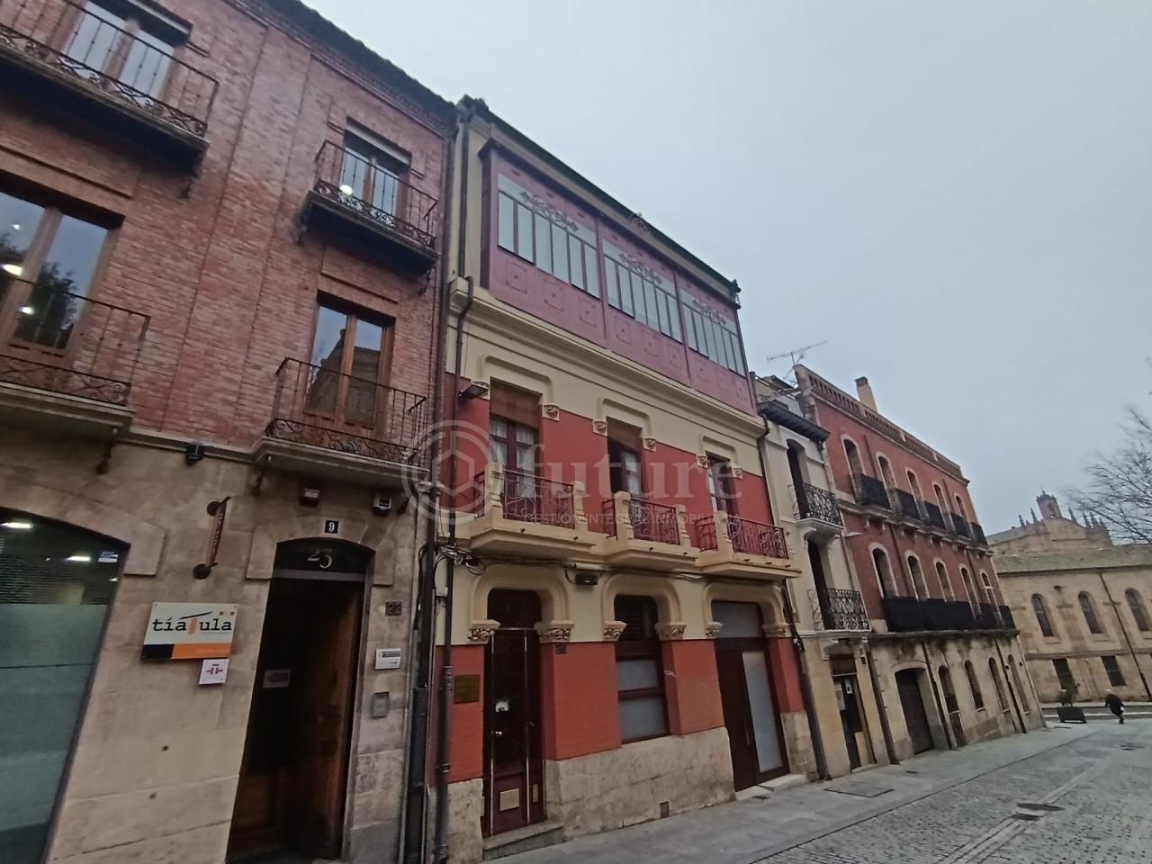 Exterior view of Apartment to rent in Salamanca Capital  with Air Conditioner, Heating and Furnished