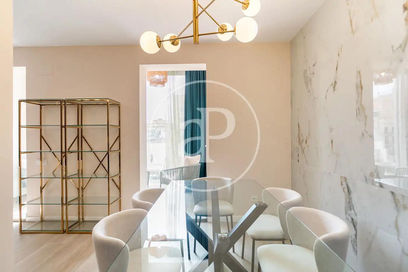 Comedor de Piso en venta en Barcelona con Aire acondicionado, Calefacción y Amueblado