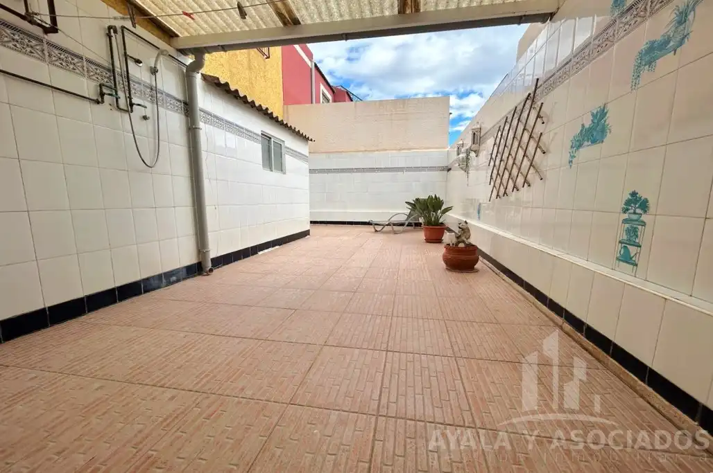 Casa adosada en venta en La Magdalena - Molinos Marfagones