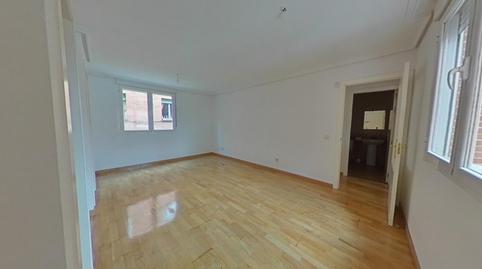 Photo 3 of Flat for sale in  Urgel, San Isidro,  Madrid Capital