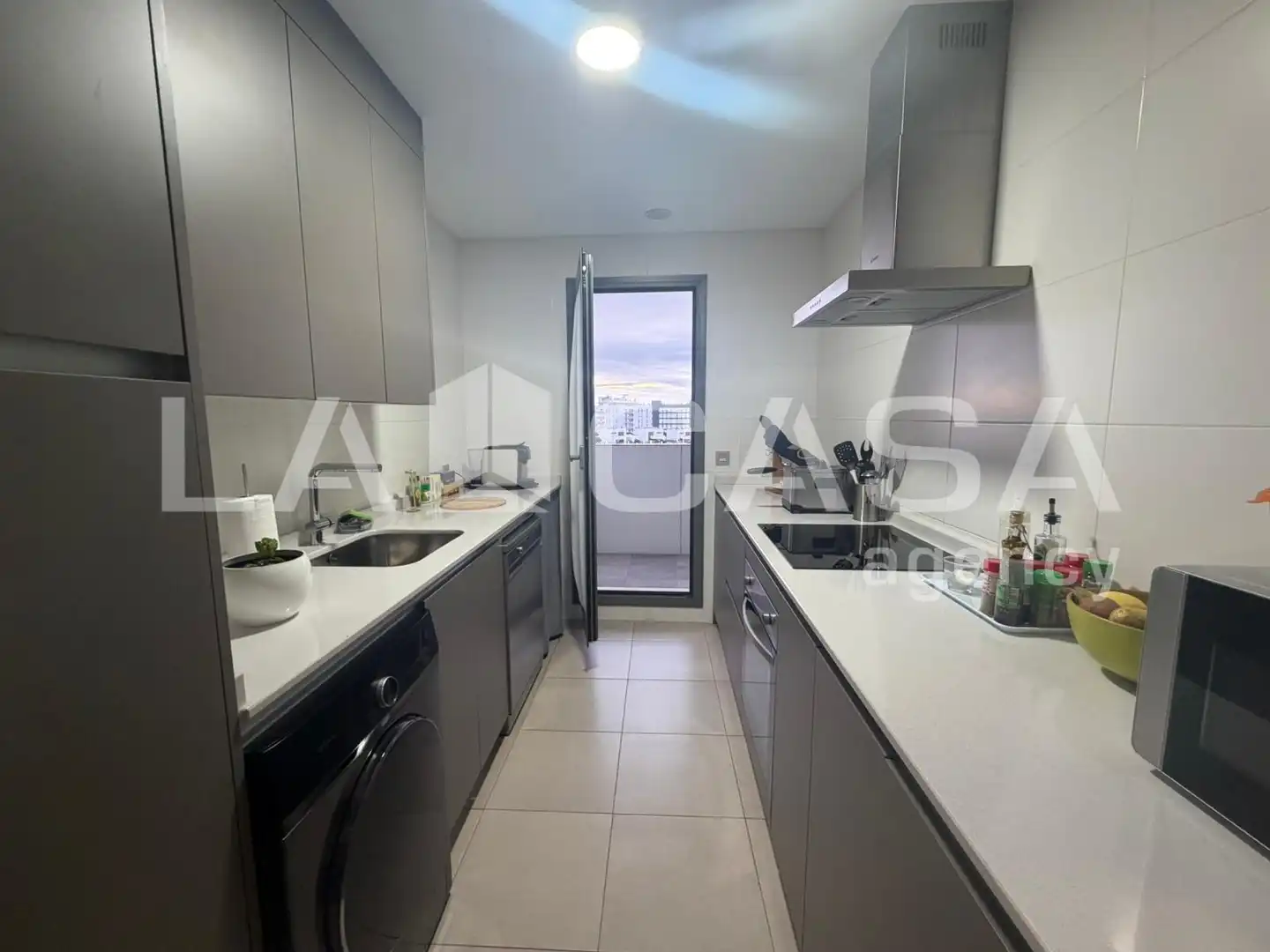 Cocina de Piso en venta en Dos Hermanas con Aire acondicionado, Terraza y Trastero