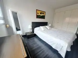 Habitación de Apartamento de alquiler en Las Palmas de Gran Canaria con Aire acondicionado, Parquet y Amueblado