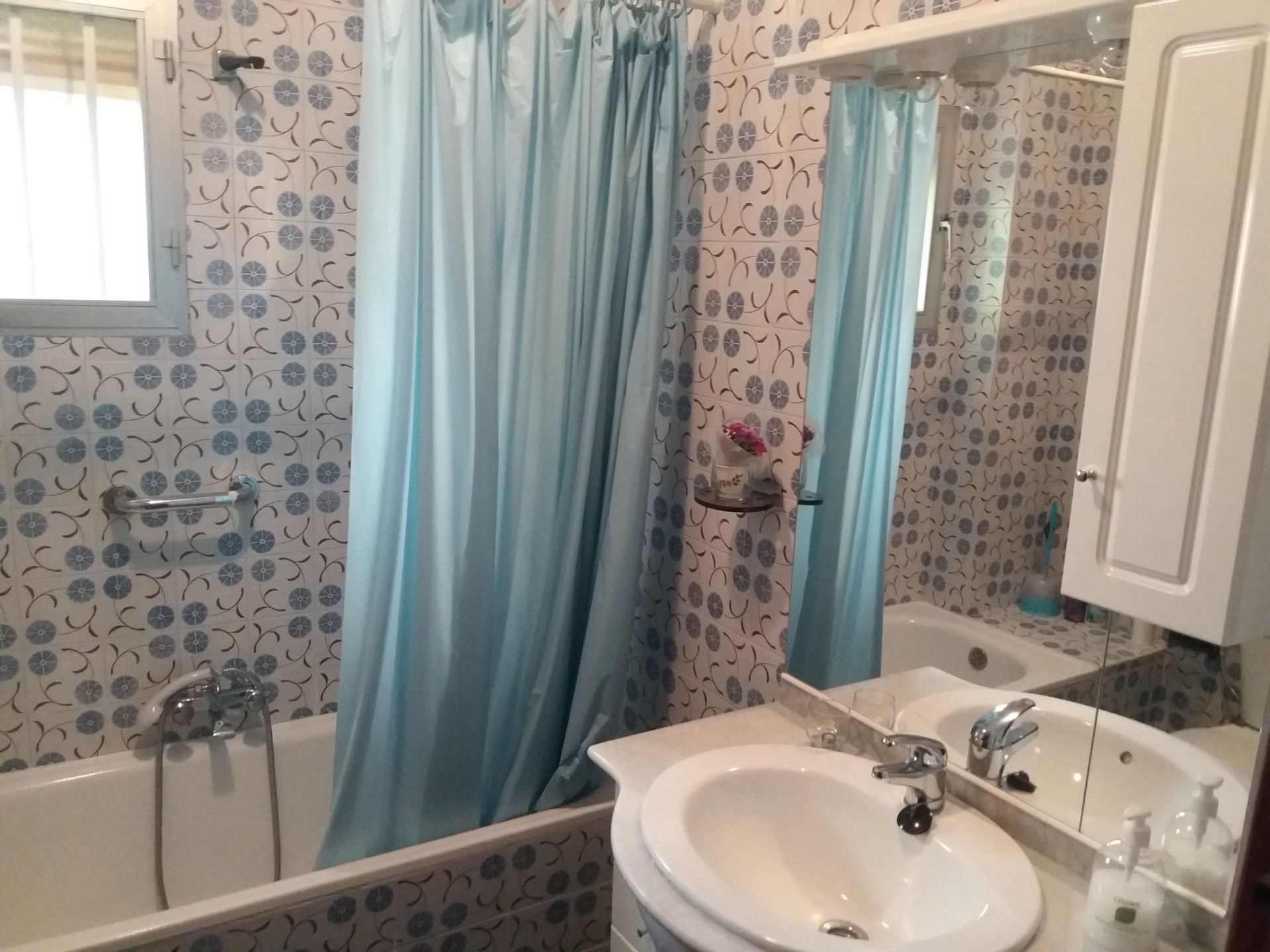 Bathroom of Flat for sale in  Jaén Capital  with Balcony
