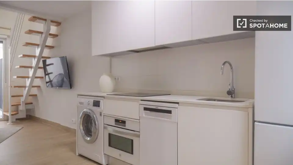 Flat with terrace to rent in Tetuán, imagen 12