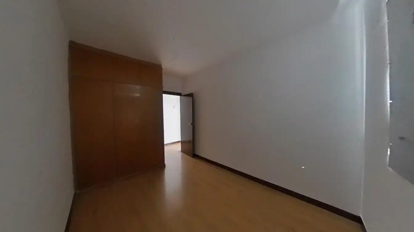 Flat for sale in Madrid  with Air Conditioner and Heating