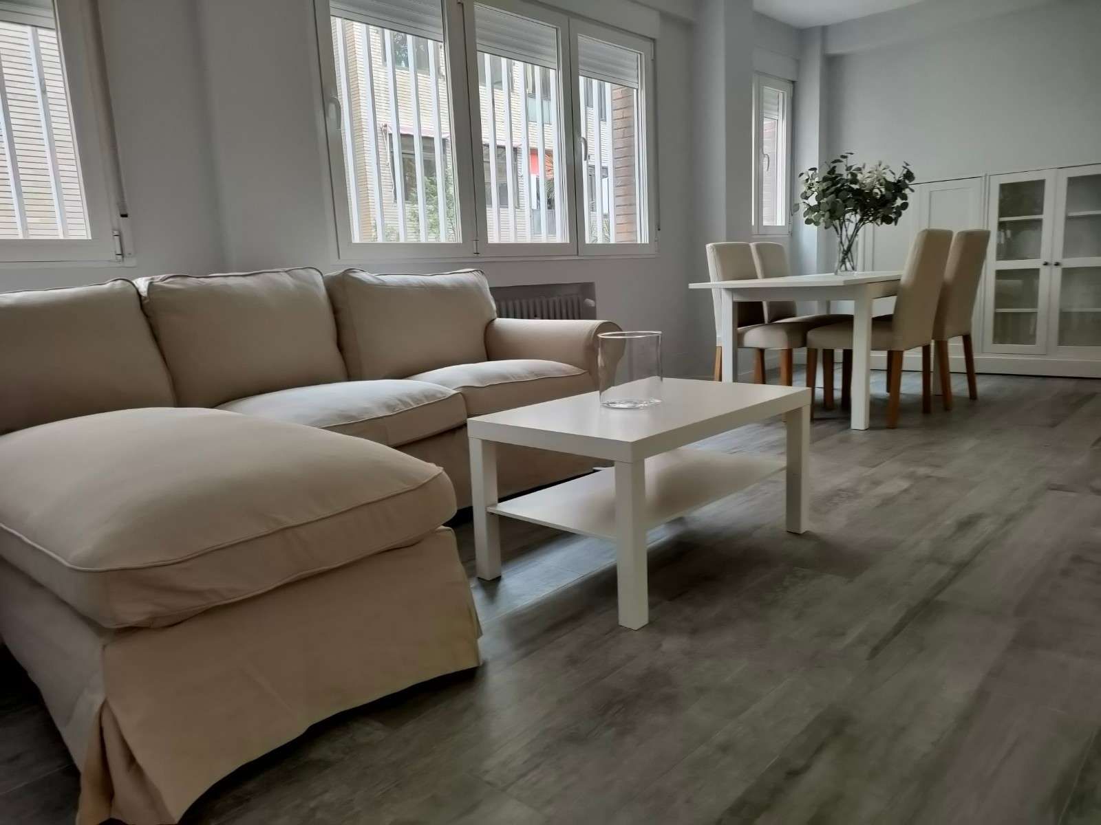 Living room of Apartment to share in  Madrid Capital  with Air Conditioner, Heating and Terrace