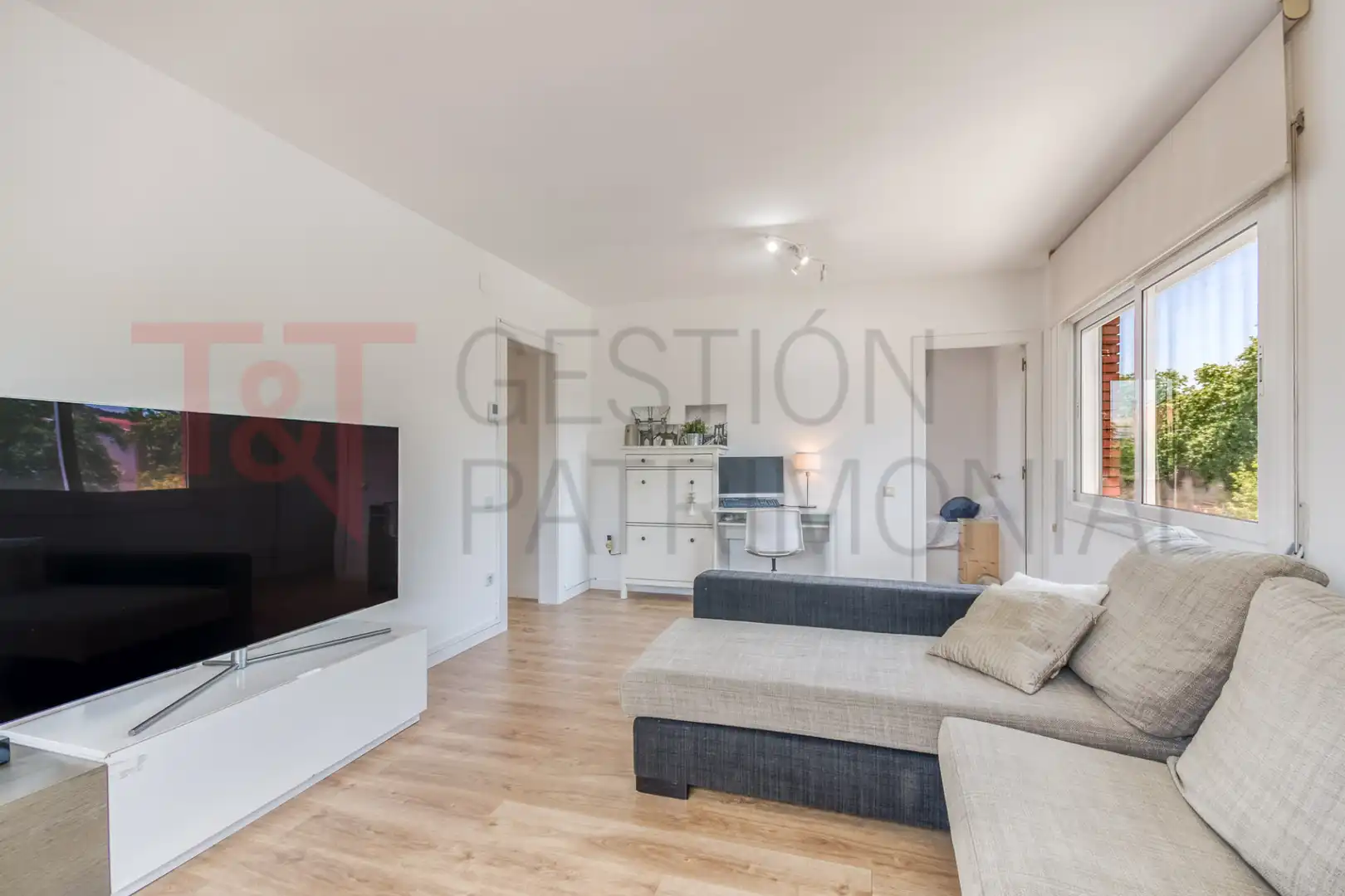 Sala d'estar de Casa o xalet en venda en Cerdanyola del Vallès amb Aire condicionat, Calefacció i Terrassa