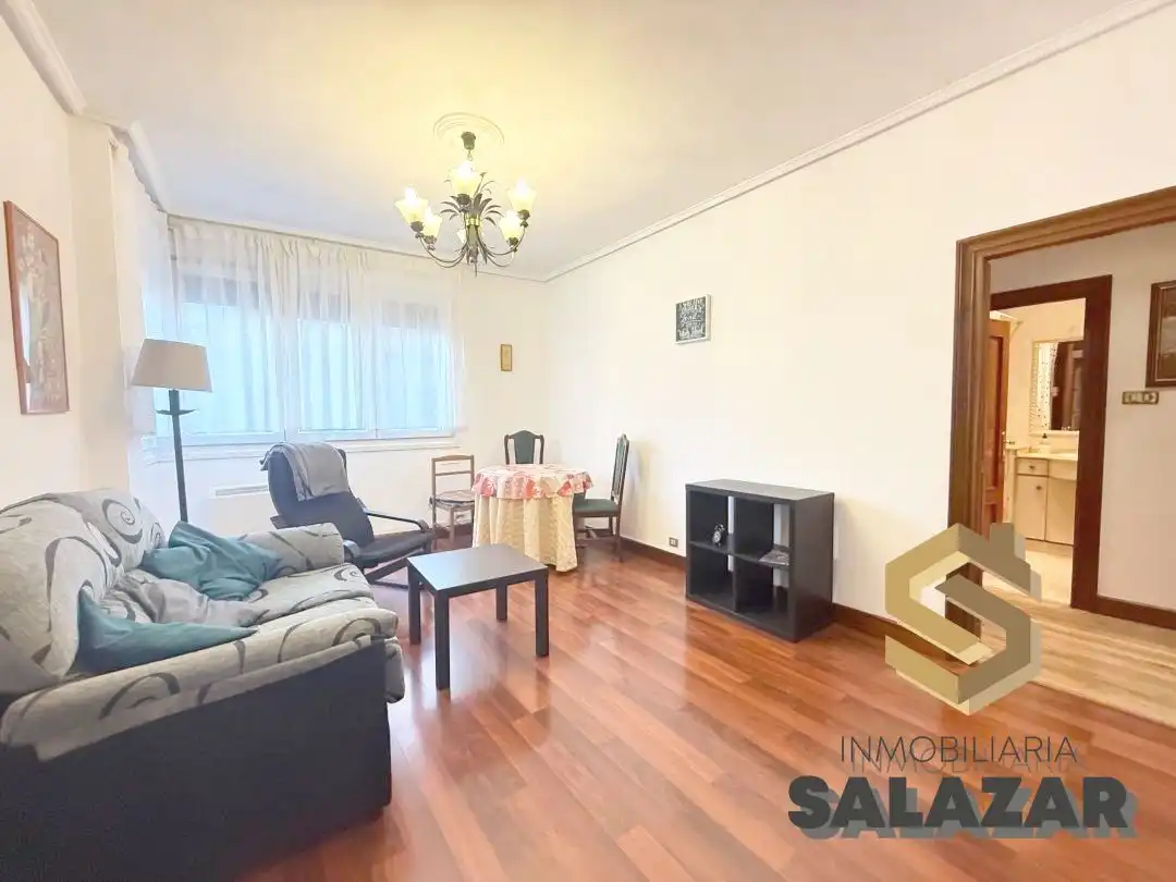 Sala de estar de Piso de alquiler en Bilbao  con Calefacción