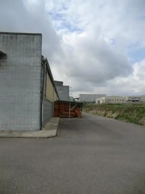 Vista exterior de Nau industrial en venda en Torroella de Montgrí