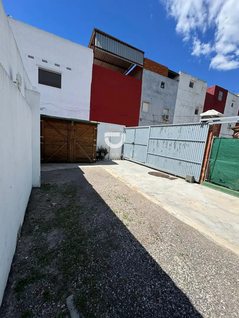 Aparcament de Casa o xalet en venda en Sueca amb Jardí privat i Terrassa