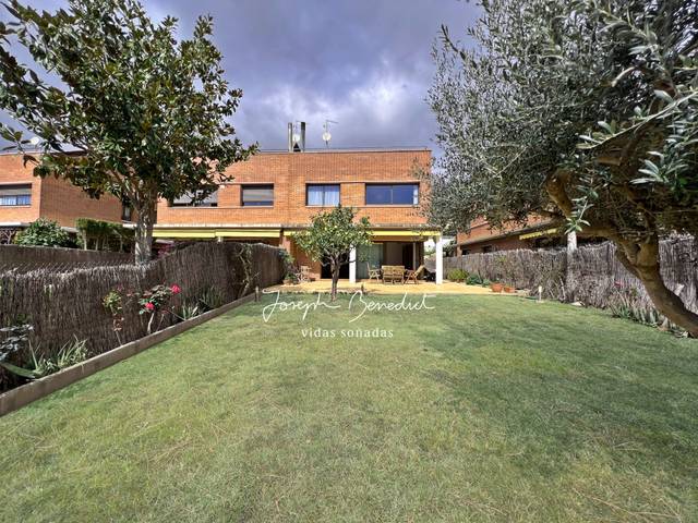 Casa-chalet en Venta en Can Roca