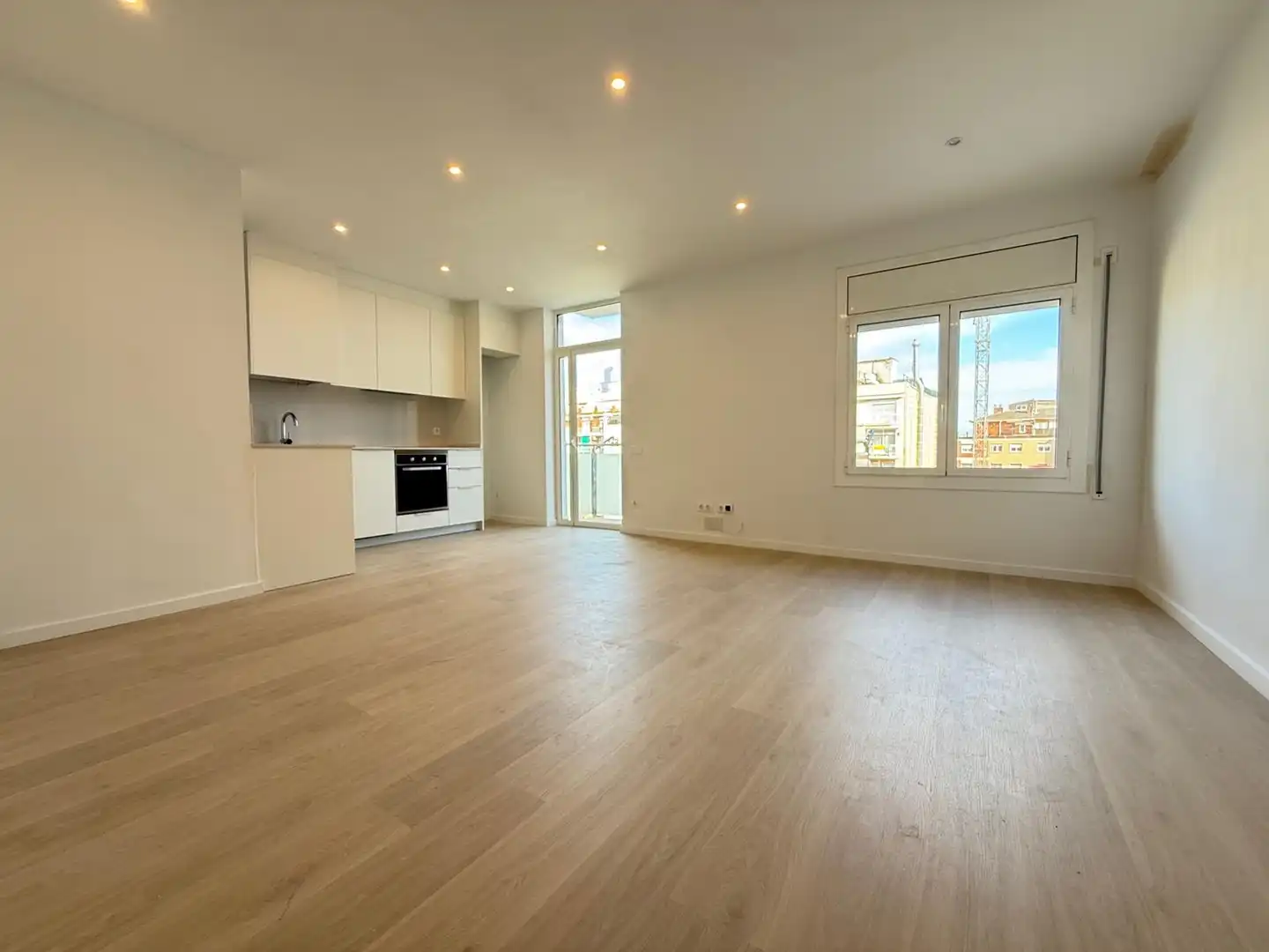 Piso con terraza en venta en Sants - Montjuïc, imagen 2