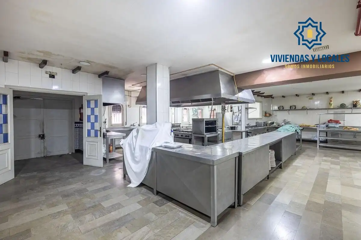 Local comercial en venda a Pinos Genil, imagen 27