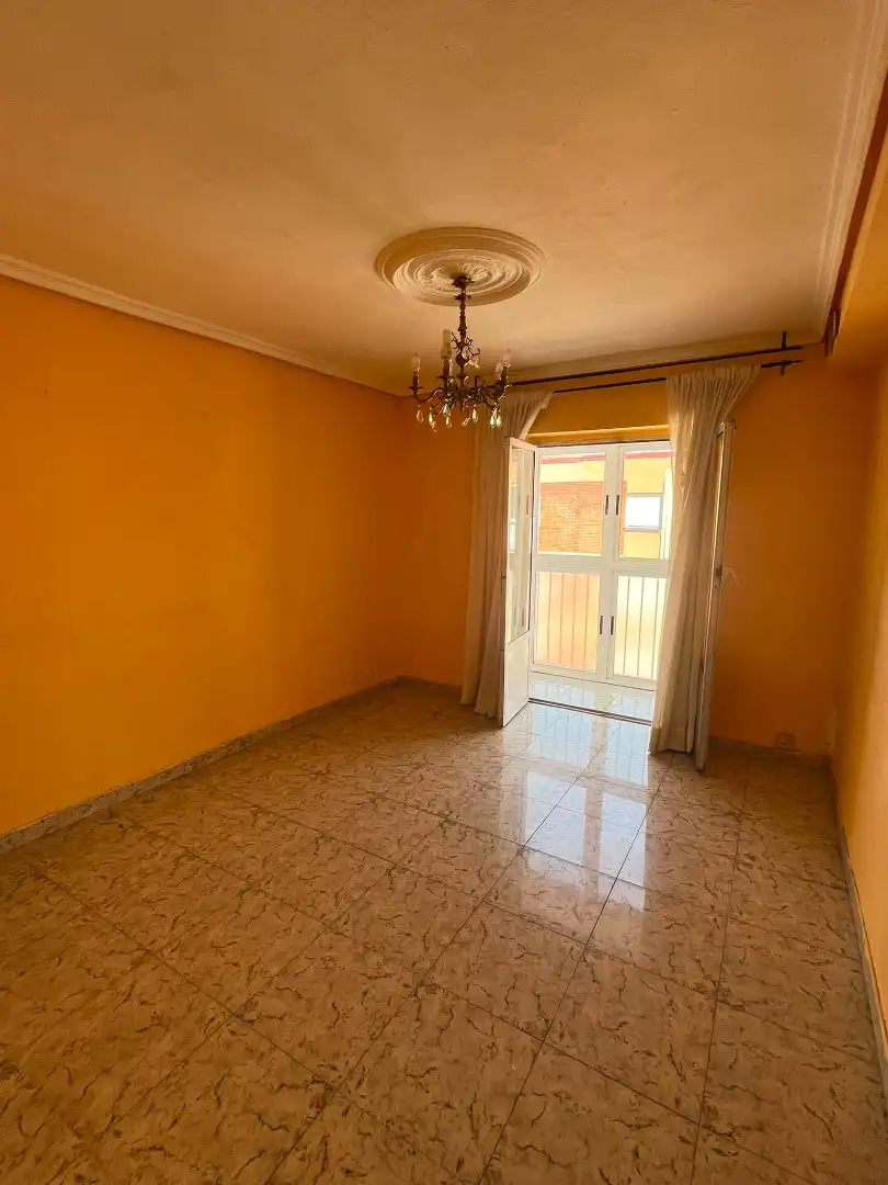 Flat with lift for sale in Calle Pérez Galdós