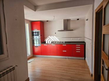 Maison mitoyenne avec balcon à vendre à Avenida Doctor Jose Maria Sánchez Ibáñez