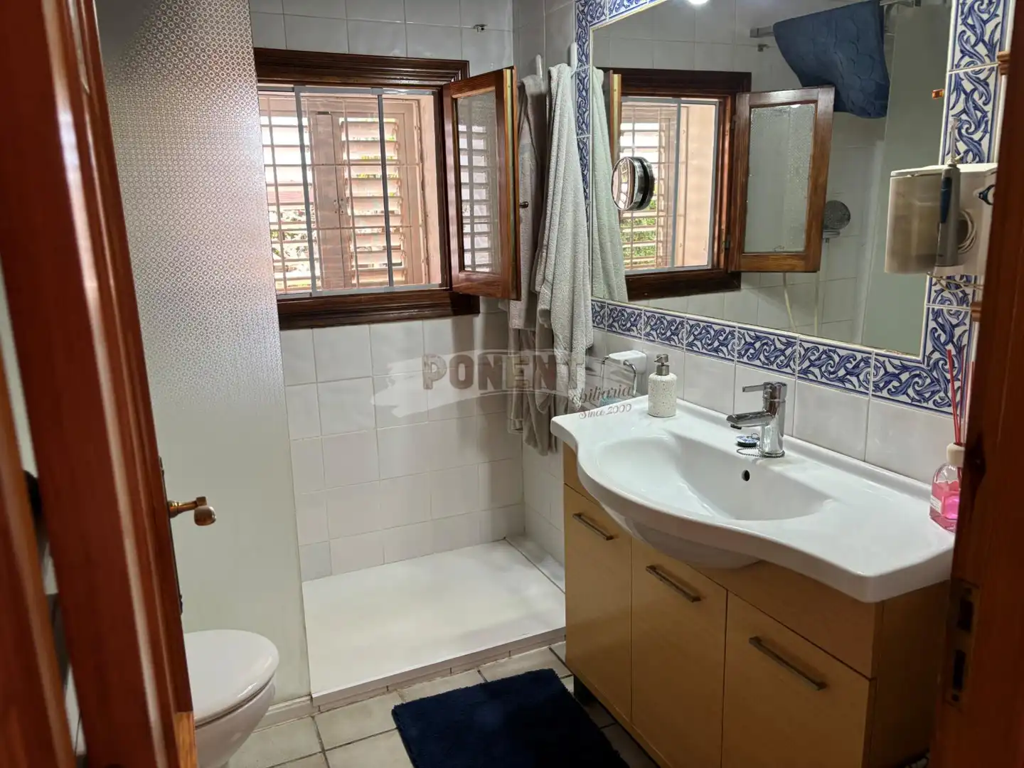 Bany de Casa o xalet en venda en Santa Eulària des Riu amb Aire condicionat, Jardí privat i Terrassa
