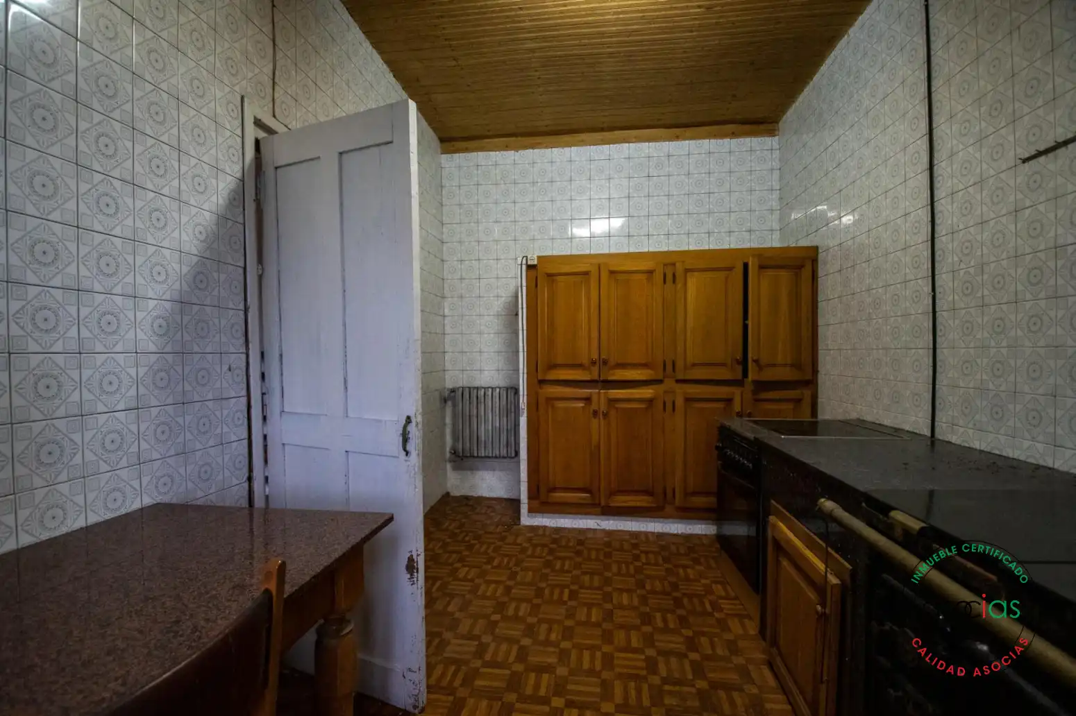 Cuina de Casa o xalet en venda en Cabranes amb Calefacció, Jardí privat i Parquet