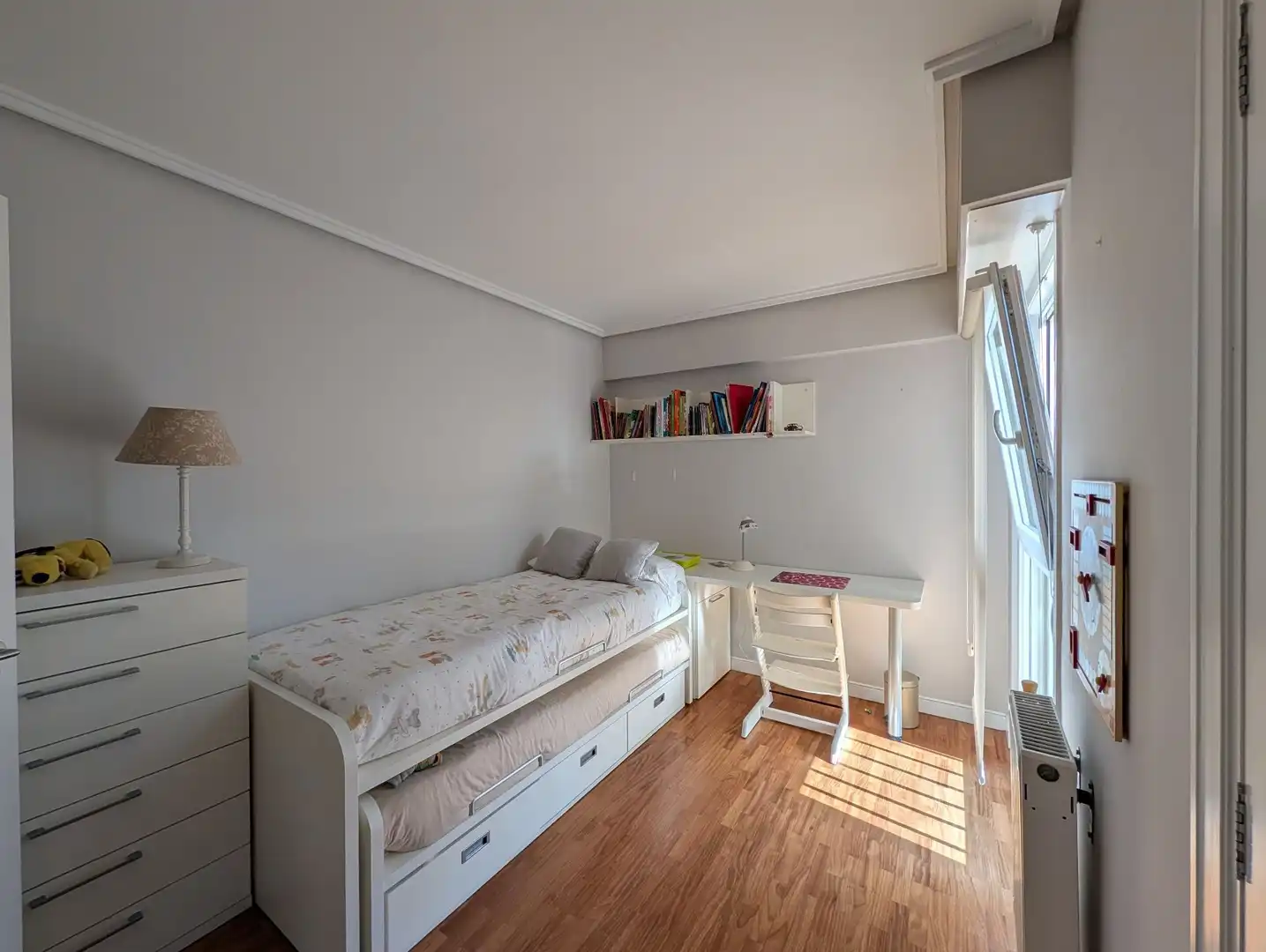 Habitación de Piso en venta en Donostia - San Sebastián  con Calefacción, Terraza y Amueblado