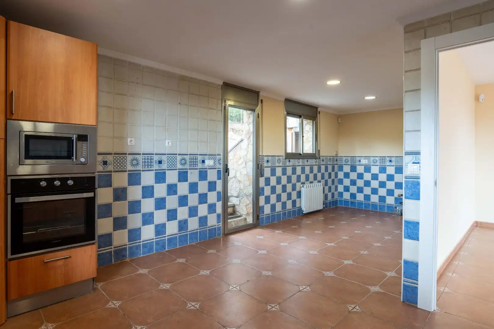 Cuina de Casa o xalet en venda en El Vendrell amb Calefacció, Jardí privat i Terrassa
