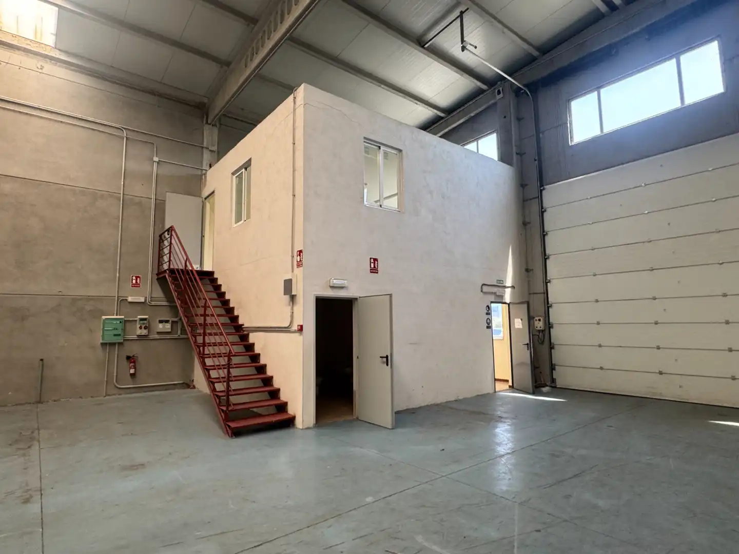Industriegebäude zur Miete in San Cibrao das Viñas, imagen 3