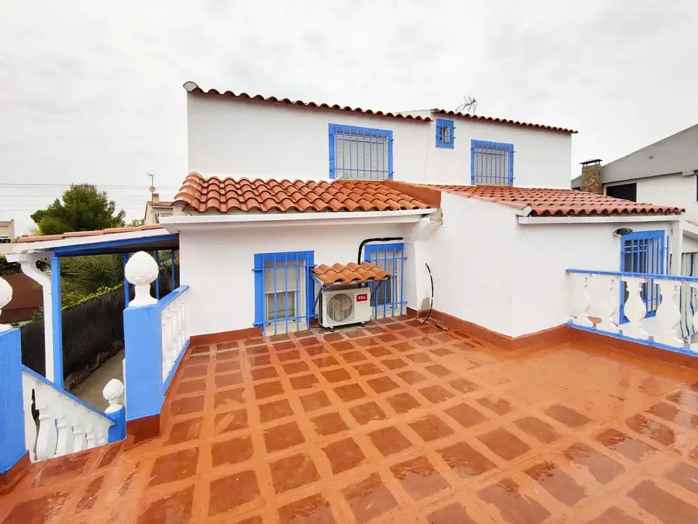 Vista exterior de Casa o chalet en venta en Colmenar de Oreja con Aire acondicionado, Calefacción y Parquet