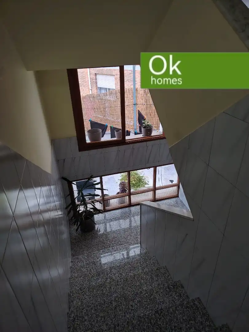 Casa adosada en venda en San Martín del Rey Aurelio amb Calefacció, Parquet i Terrassa