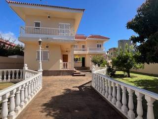 Casa-chalet en Venta en La Laguna