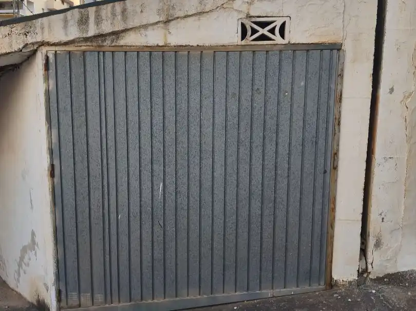 Außenansicht von Garage zum Verkauf in Almuñécar